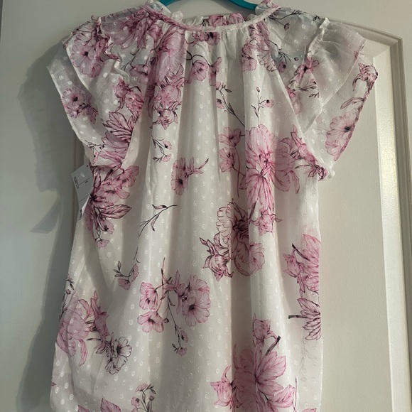 Cute Summer Blouse - Picture 2 of 4